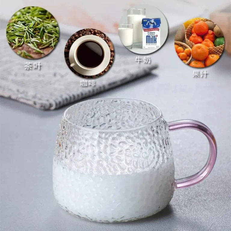 لیوان پیرکس دسته دار گرد دسته صورتی نمای حقیقی