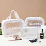 کیف WASH BAG رنگ سفید نمای سه تایی