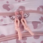 کوله پشتی اسپرت طرح پلنگی صورتی نمای زیپ