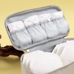 کیف مسافرتی لباس زیر زنانه رنگ طوسی قسمت بندی بالای محصول