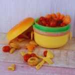 ظرف غذا طرح همبرگر مدل سه محفظه ای نمای ظرف با خوراکی