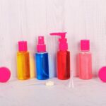 ست مسافرتی آرایشی و محفظه نگهداری کرم ست 8 تکه مدل small نمای رو به رو