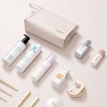 کیف آرایشی فانتزی چرم کرم نمای زیر