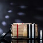 واش بگ سایز متوسط طرح BURBERRY نمای رو به رو