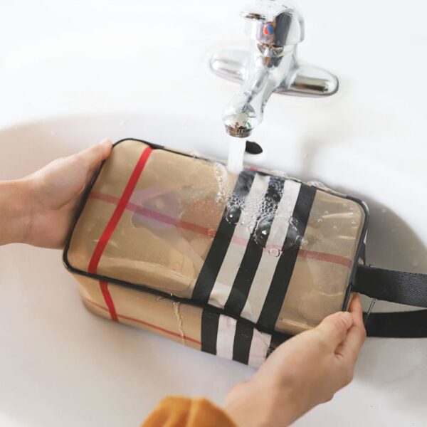 واش بگ سایز متوسط طرح BURBERRY ضدآب