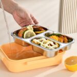 ظرف غذا فلزی مدل سه محفظه ای 7000 گنجایش 800ml نمای رو به رو