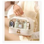 کیف لوازم آرایشی نیم دایره ای سفید خاص