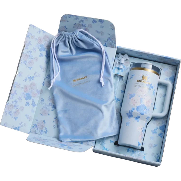 ماگ اورجینال استنلی و LoveShackFancy گل های آبی