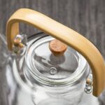 قوری پیرکس دسته چوبی گنجایش 1000ml نمای دسته