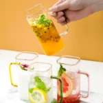 لیوان پیرکس درب بامبور نمای بالا