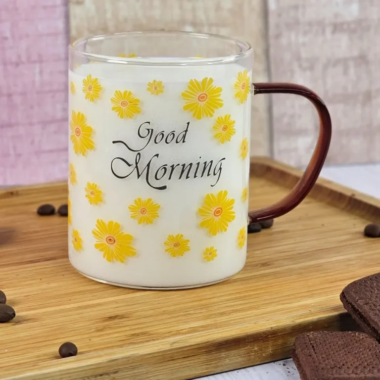 لیوان پیرکس مدل good morning نمای نزدیک