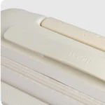 چمدان کابین سایز 20 اینچی مدل Mango Bird -نمای دسته