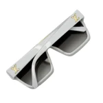 عینک آفتابی لویی ویتون فریم مربعی مدل Z1502W رنگ سفید نمای پشتی2