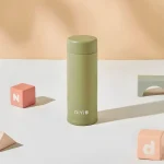 مینی فلاسک قلمی Diyi گنجایش 120Ml نمای رو به رو رنگ سبز سدری