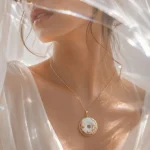 گردنبند-زنانه-مدل-فلورا-4