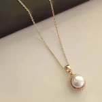 گردنبند-زنانه-ژوپینگ-طرح-مروارید-نگین‌دار-2